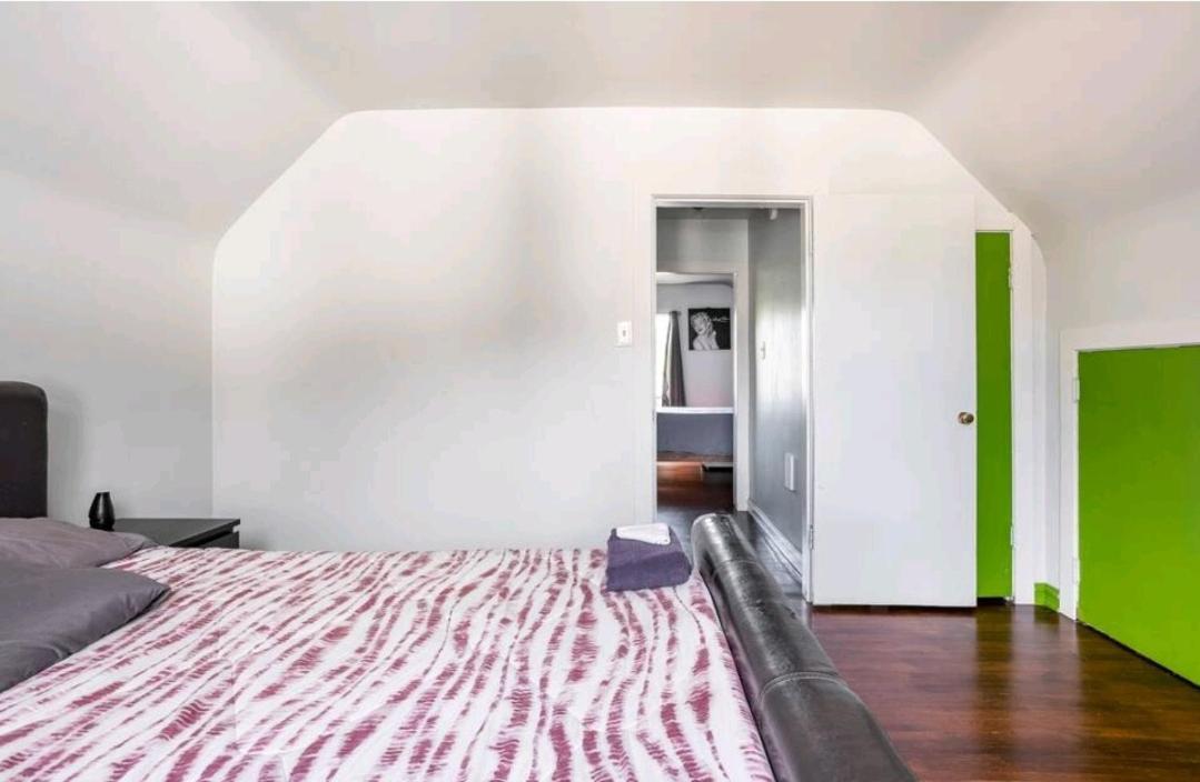 Vintage - 3 Bed House - North Surrey - Ping-Pong And Pool Table - Tv Cable Villa Exteriör bild